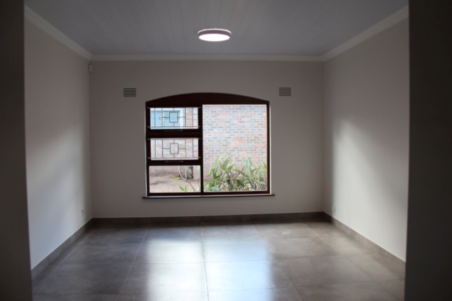 To Let 4 Bedroom Property for Rent in Dormehls Drift Western Cape